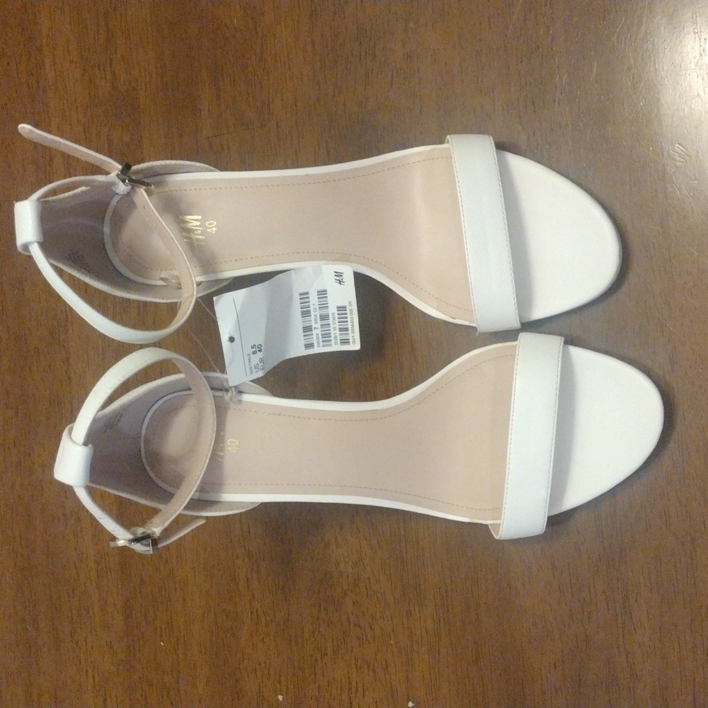 White size 40 (8.5) H&M heels